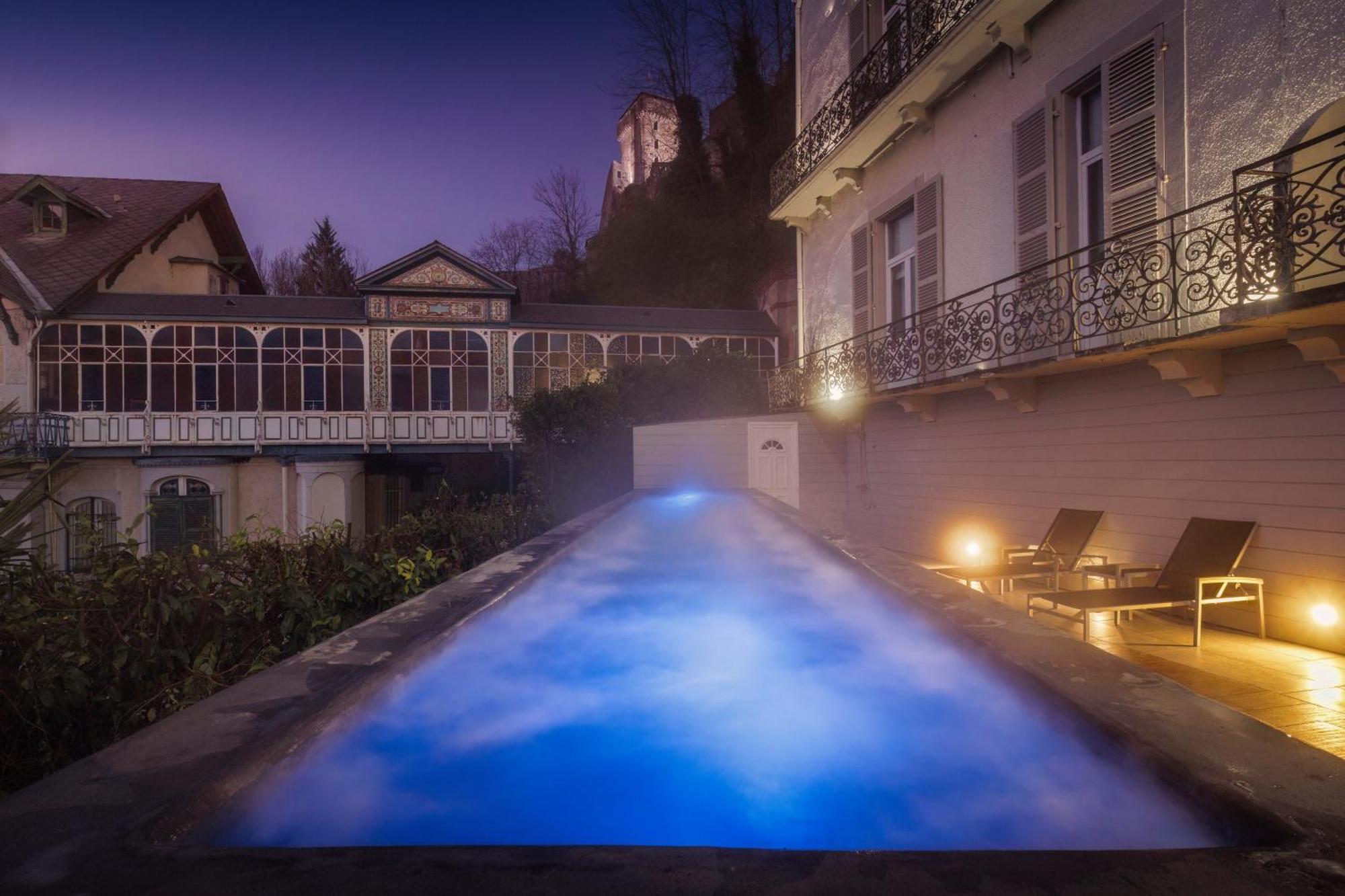 Belfry & Spa By Ligne St Barth Lourdes Zewnętrze zdjęcie The thermal pool at the Hotel de la Reine